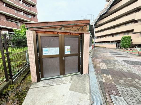 ルピナス鶴川サウスステージ