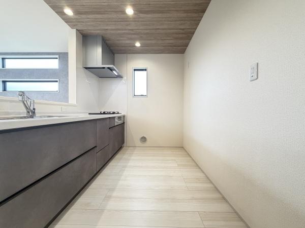 多摩市一ノ宮４丁目新築戸建３号棟