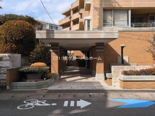 小田急コアロード向ケ丘遊園