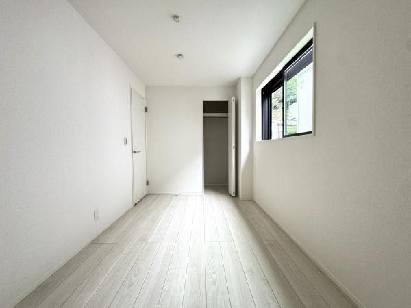 稲城市坂浜新築戸建３号棟　2階リビング