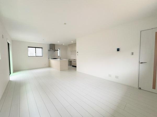 川崎市麻生区王禅寺西　新築戸建　LDK20帖　4LDK