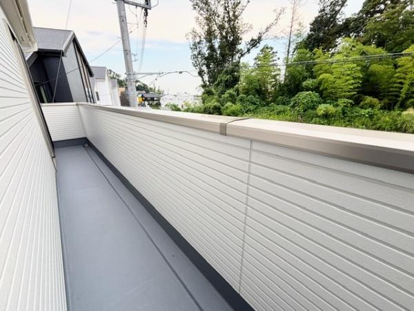 川崎市麻生区片平５丁目　新築戸建　１号棟　ダブルバルコニー