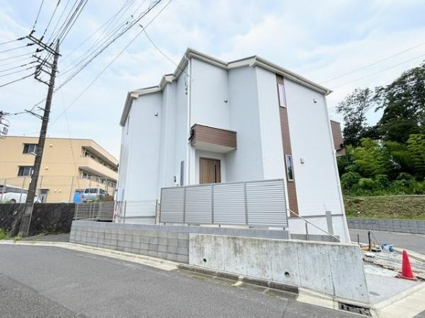 川崎市麻生区片平５丁目　新築戸建　１号棟　ダブルバルコニー