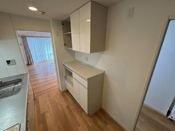 コスモフォーラム多摩2号棟　内装リフォーム済み