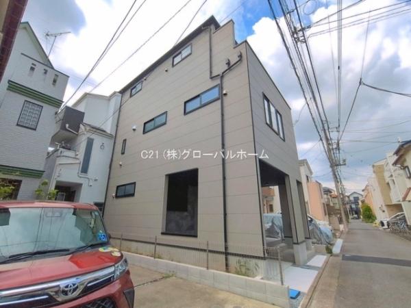 多摩区宿河原　新築戸建　床暖房付き２階リビング
