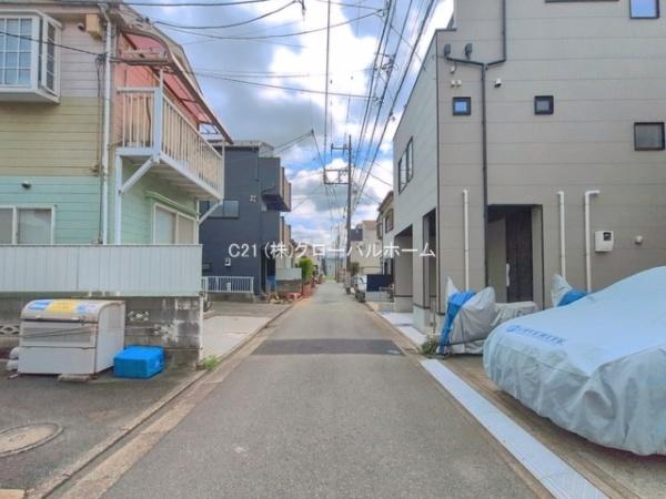 多摩区宿河原　新築戸建　床暖房付き２階リビング