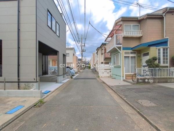 多摩区宿河原　新築戸建　床暖房付き２階リビング