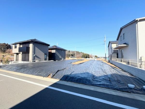 稲城市東長沼 新築戸建 2号棟 太陽光 3台駐車可