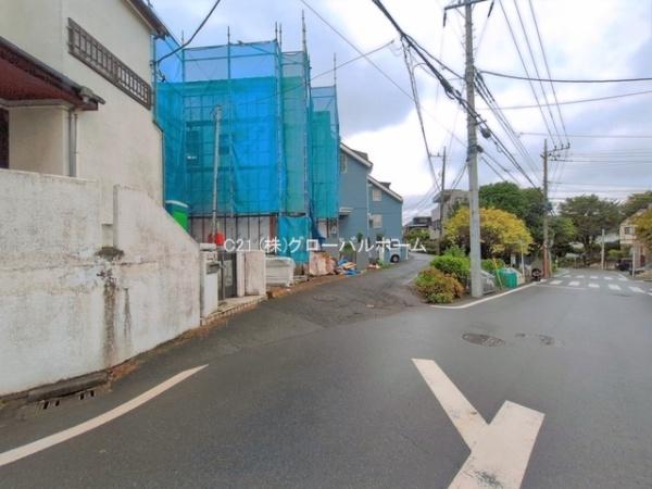 川崎市多摩区栗谷1丁目新築戸建　2階リビング　LDK20帖