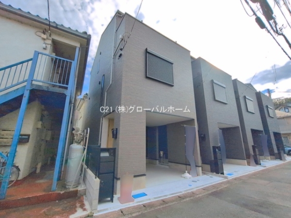 川崎市多摩区菅城下新築戸建　D号棟　2階リビング