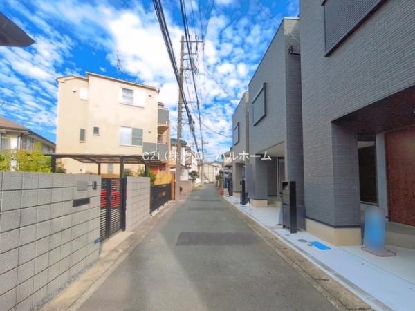 川崎市多摩区菅城下新築戸建　C号棟　2階リビング