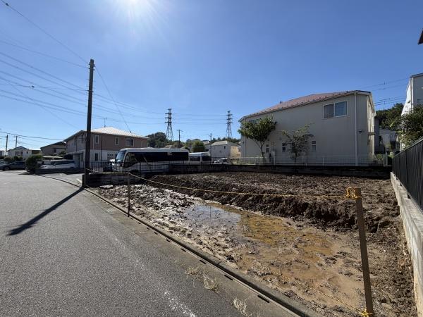 稲城市大丸建築条件無し売地