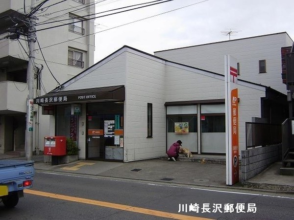 川崎市多摩区長沢4丁目　新築戸建　M号棟　パントリー(川崎長沢郵便局)