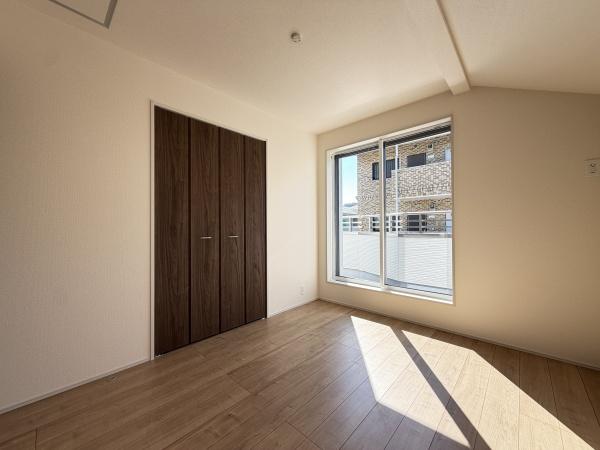 稲城市東長沼新築戸建　９号棟　完成済み
