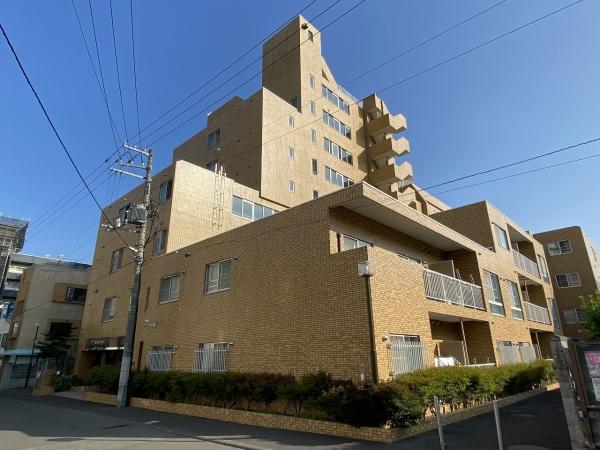 朝日プラザ・アクシス中の島
