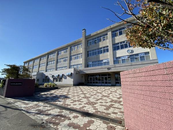 札幌市厚別区厚別東一条5丁目の土地(札幌市立厚別中学校)
