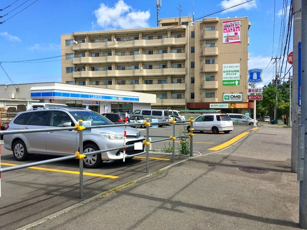 メゾンドルチェ西岡(ローソン札幌平岸8条13丁目店)
