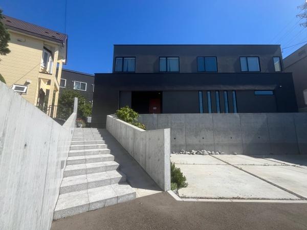 札幌市清田区里塚三条３丁目の中古一戸建て