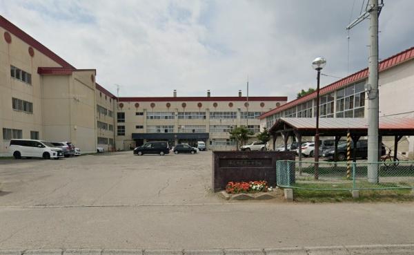 帯広市西十九条南37丁目の土地(帯広市立南町中学校)