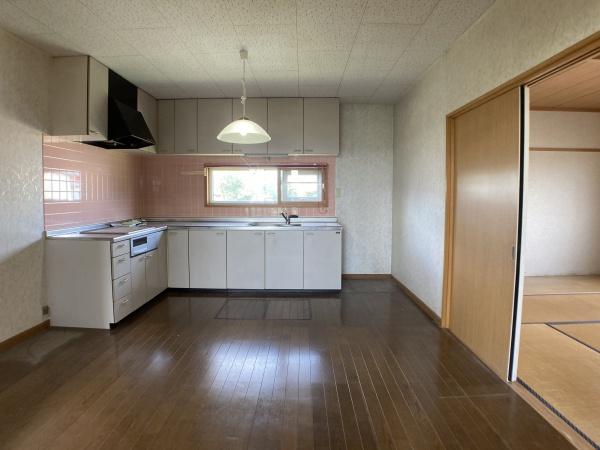 新得町屈足緑町2丁目　中古平屋住宅
