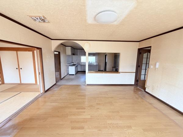 西16条南30丁目の中古戸建　延床150㎡のリノベ向け物件