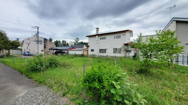 帯広市東11条南3丁目　売地　81.12坪　建築条件なし