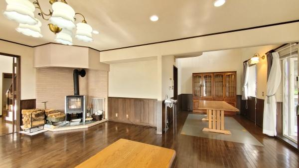 店舗や飲食店や事務所にも♪　帯広市西7条南24丁目　洋風住宅