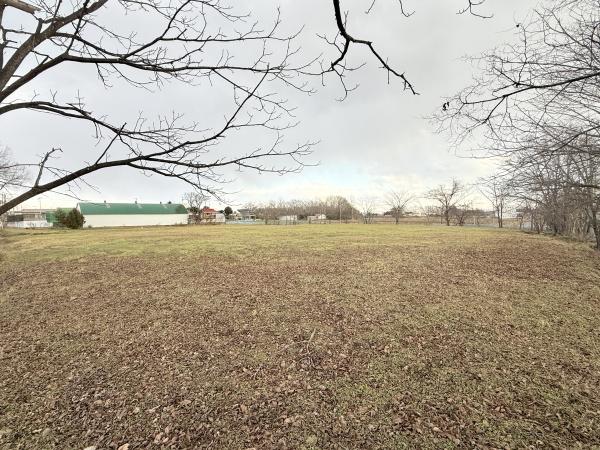 鹿追町南町1丁目　1800坪の売土地