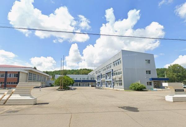 中川郡幕別町札内桂町の中古一戸建て(幕別町立札内中学校)