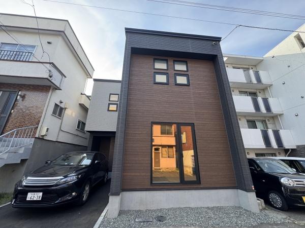 豊平8条新築一戸建て