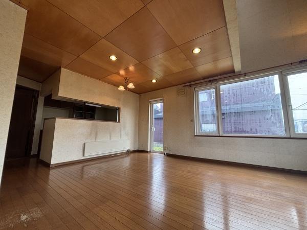 空知郡南幌町緑町６丁目の中古一戸建