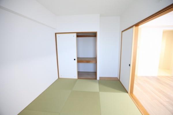 ロピア平岸