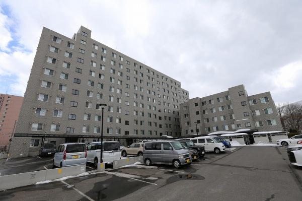 ハウスオブリザ羊ヶ丘