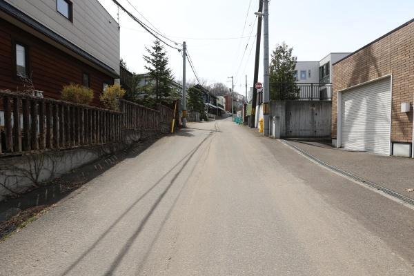 札幌市中央区宮の森三条１１丁目の土地