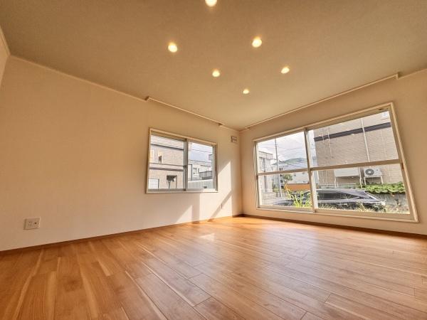 稲穂1条6丁目戸建