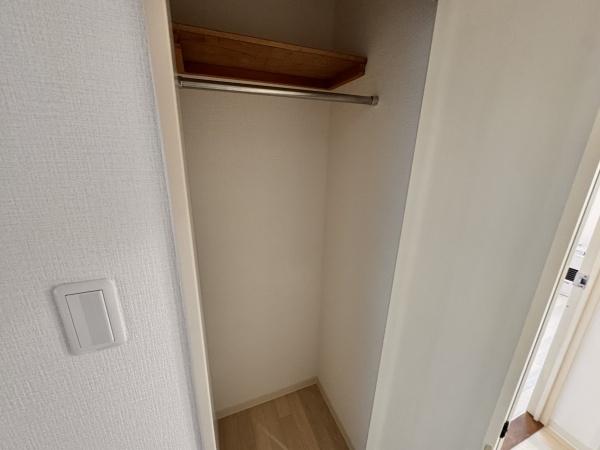 エメラルドグリーン白石中央