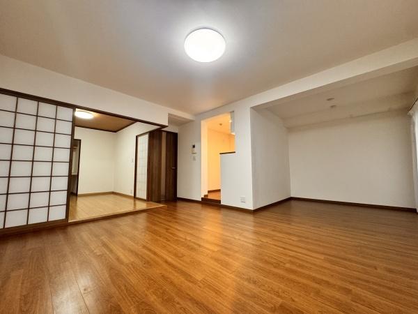 クリオ伏見弐番館(リビング)