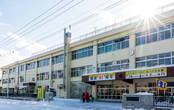エバメゾン本郷通リーヴノール(札幌市立本郷小学校)
