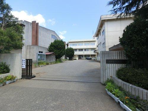 八街市八街に 31号棟(八街市立八街東小学校)