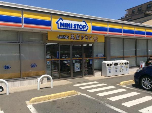船橋市前原西3丁目 2号棟(ミニストップ前原西4丁目店)