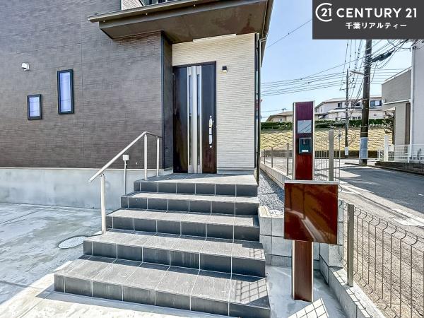 成田市橋賀台1丁目　1号棟