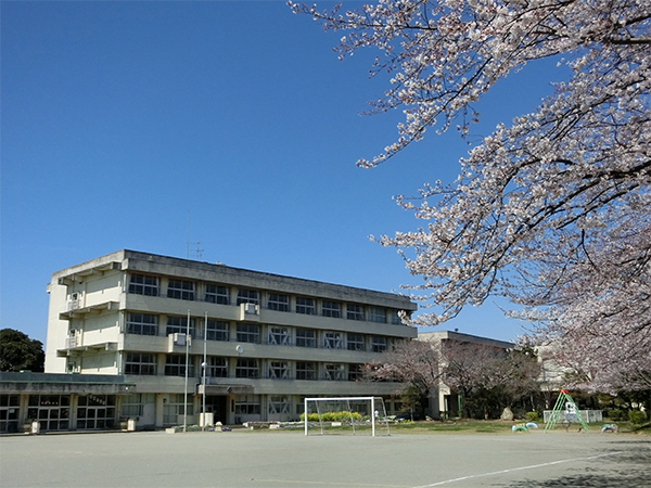 千葉市若葉区みつわ台4丁目 2号棟(千葉市立源小学校)