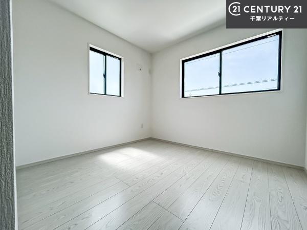 印西市高花6丁目　1号棟