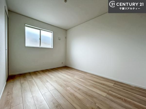 成田市中台4丁目　1号棟