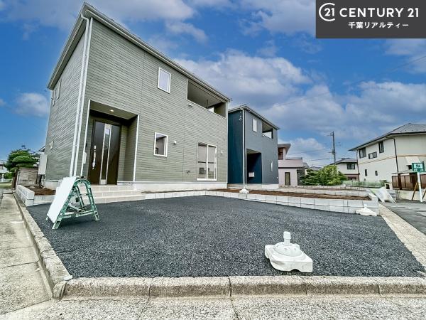 成田市中台4丁目　1号棟