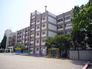 船橋市東中山2丁目(船橋市立葛飾小学校)