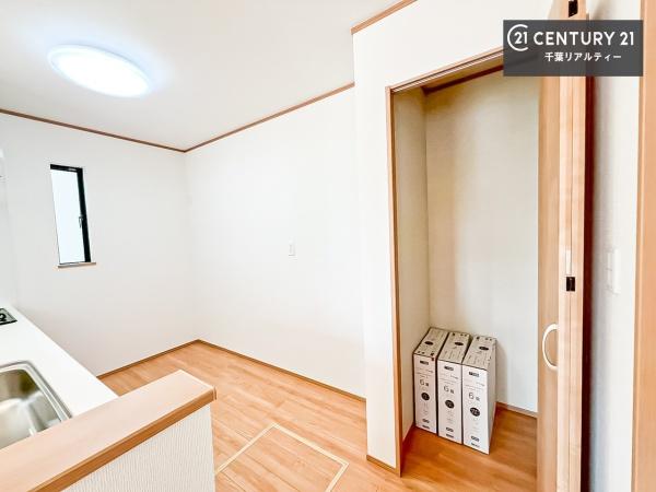 千葉市中央区登戸５丁目　C号棟