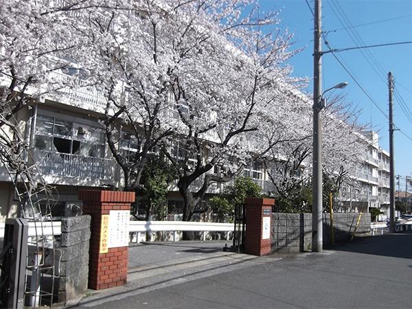 千葉市稲毛区長沼町 1号棟(千葉市立宮野木小学校)