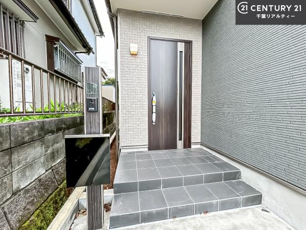 船橋市小室町　2号棟