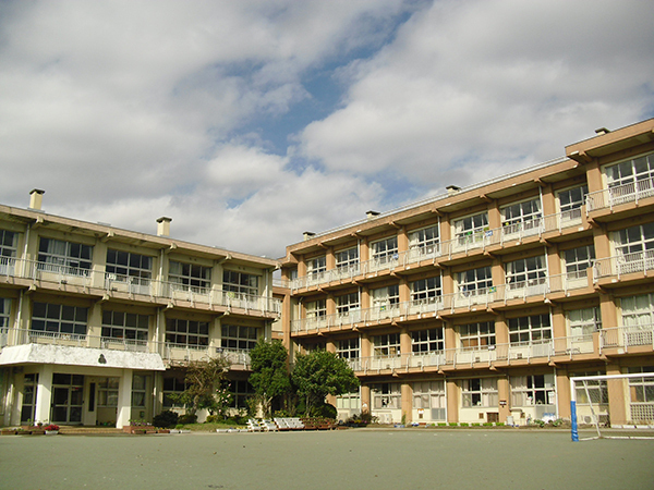 幕張グリーンハイツ(千葉市立幕張小学校)